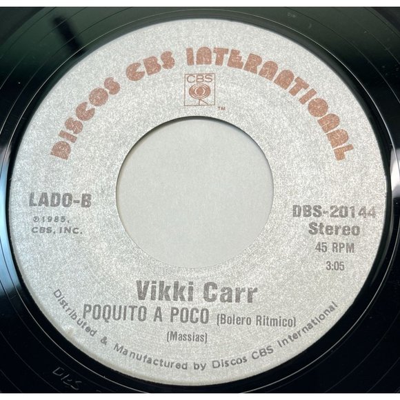 Vikki Carr Atrapame (Ranchera) / Poquito A Poco 45 Latin Discos CBS 20144 1985 - Picture 2 of 4